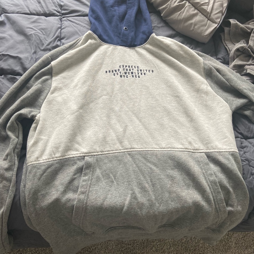 Like new mens express hoodie